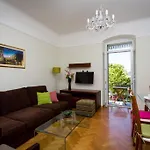 Apartment Pietra