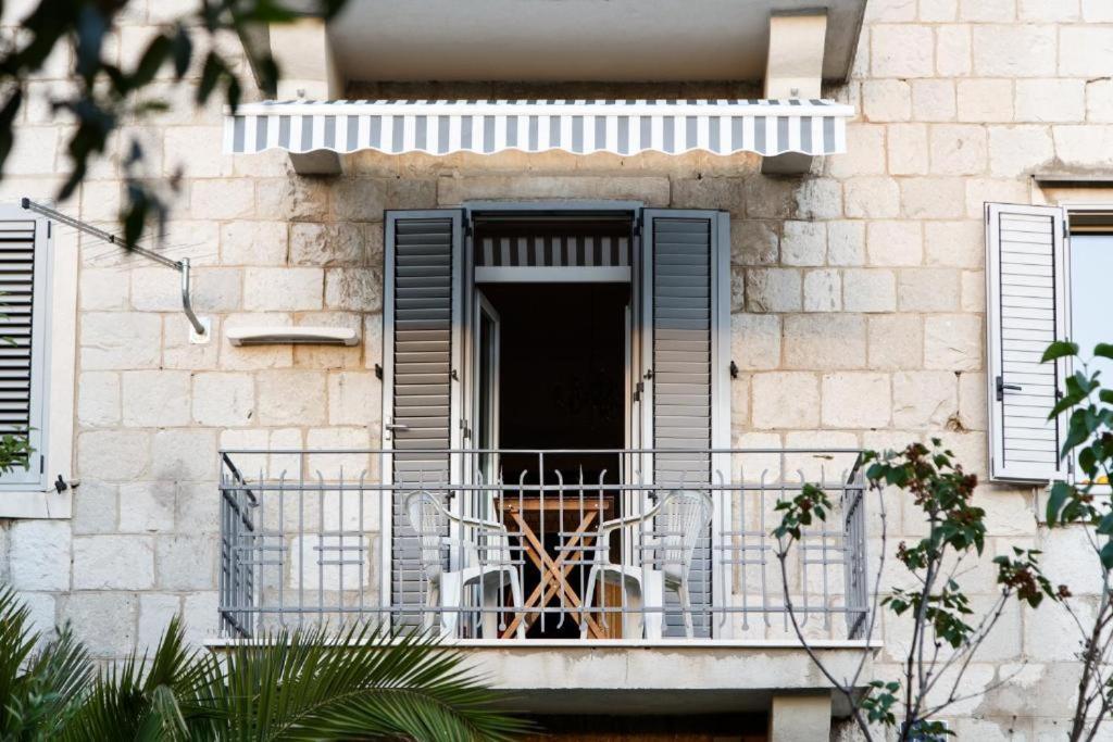 Pietra * Split